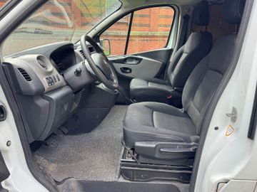 Renault Trafic - 9