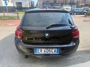BMW 118 - 6