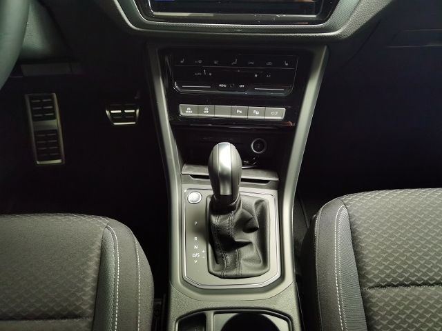 Touran 1.5 TSI ACTIVE NAVI AHK KAMERA DSG 7-Gang