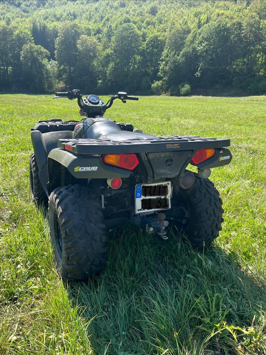 Polaris Sportsman 2011 — interior