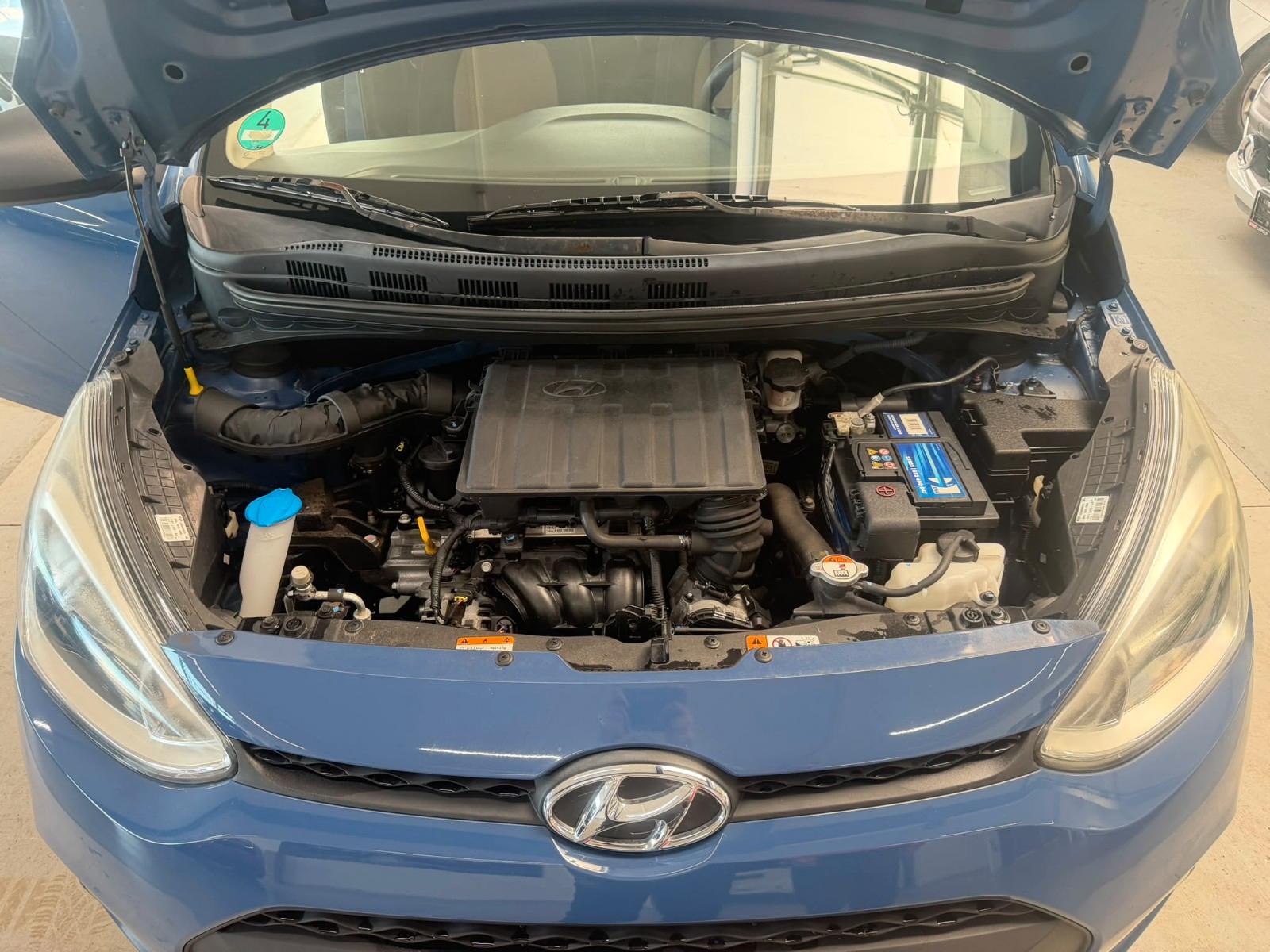 Hyundai i10 1.0 FIFA World Cup Edition