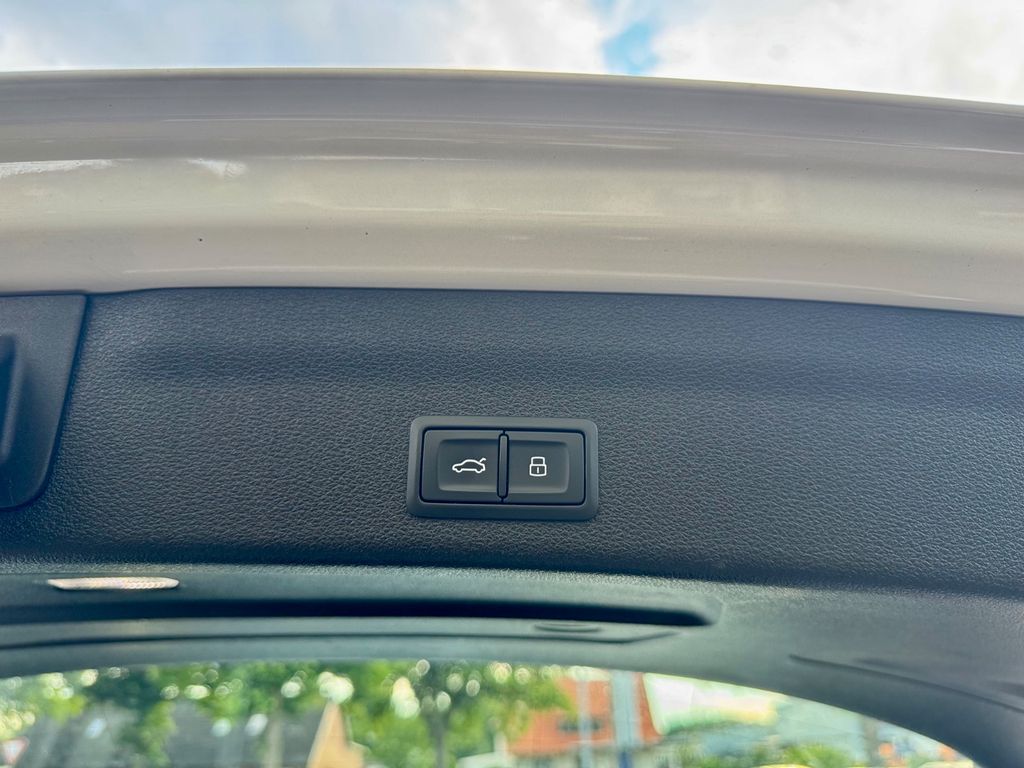 Audi A6 Avant 40 TDI sport Virtual RKam LED Alcant. – Ansicht 26