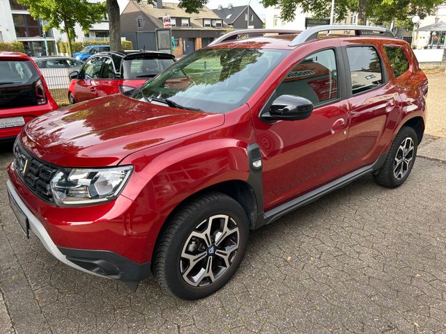 Fahrzeugabbildung Dacia Duster II Celebration+CarPlay+Navi+AllwLM+Kamera