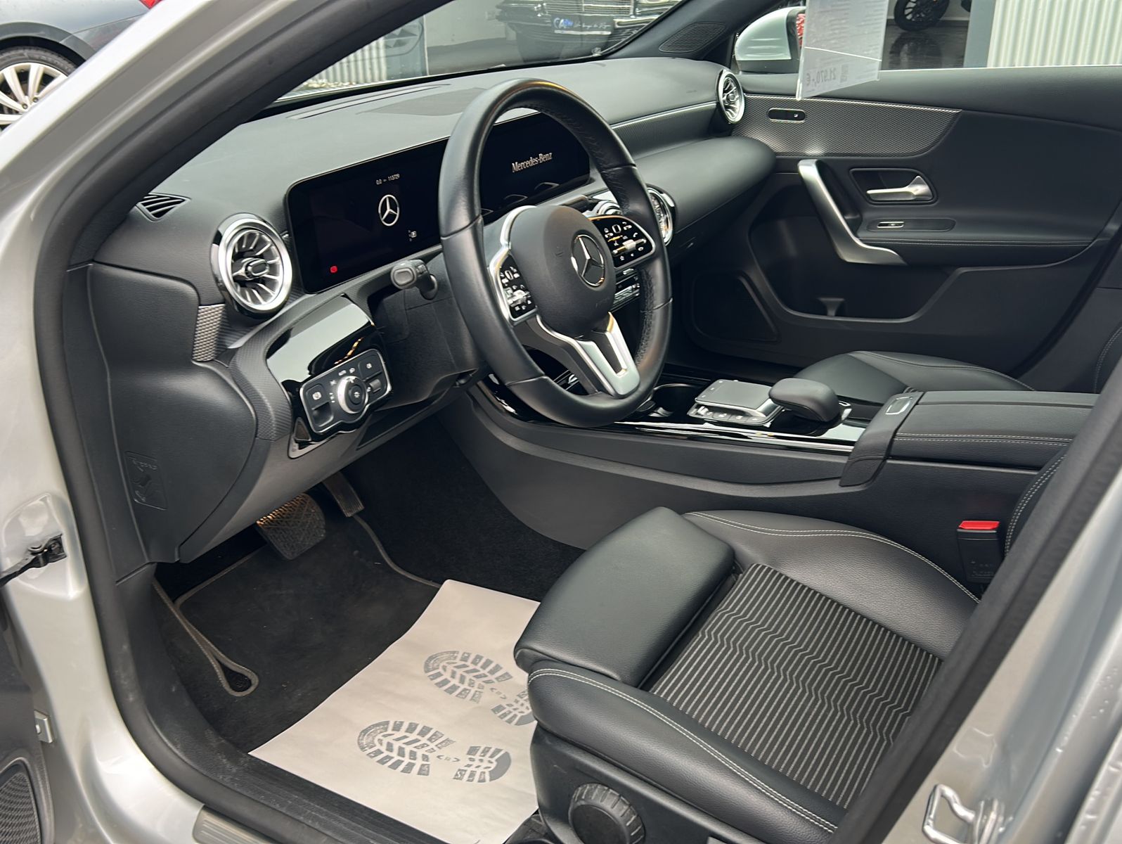 Fahrzeugabbildung Mercedes-Benz A 180 d 8G-DCT Advanced