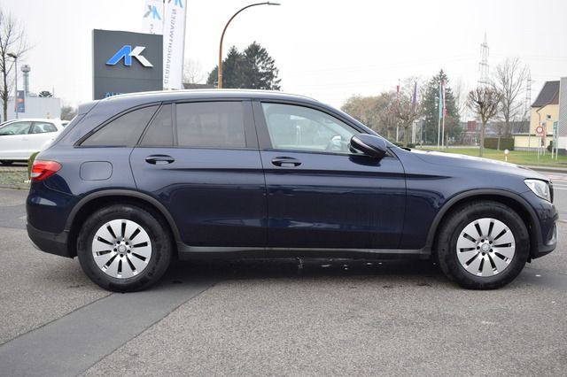 Mercedes-Benz GLC 250 4Matic*1.Hand*Navi*R-Kamera*Scheckheft*