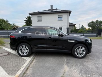 Jaguar F-Pace - 5