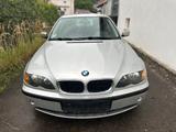 BMW 320 Baureihe 3 Touring 320d - BMW 320 aus 2005: Kombi