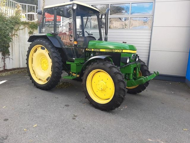 John Deere 1950A