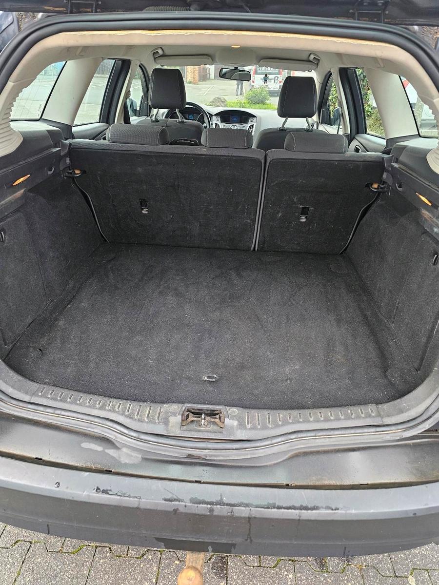 Ford Focus 2012 — photo 12