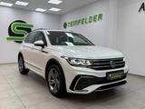 Volkswagen Tiguan 2.0 TDI R LINE 4Motion / PANORAMA /MATRIX - VW Tiguan Gebrauchtwagen