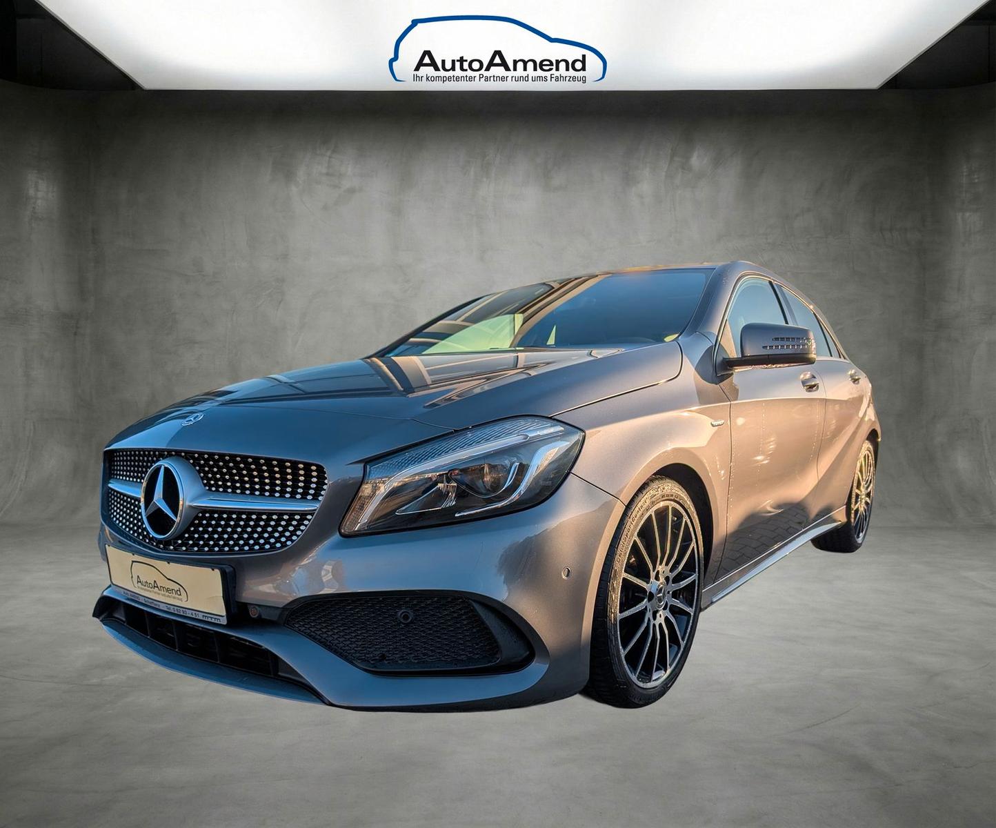 Mercedes-Benz A 200 AMG Line Edition LED PARKLENK NAV Business