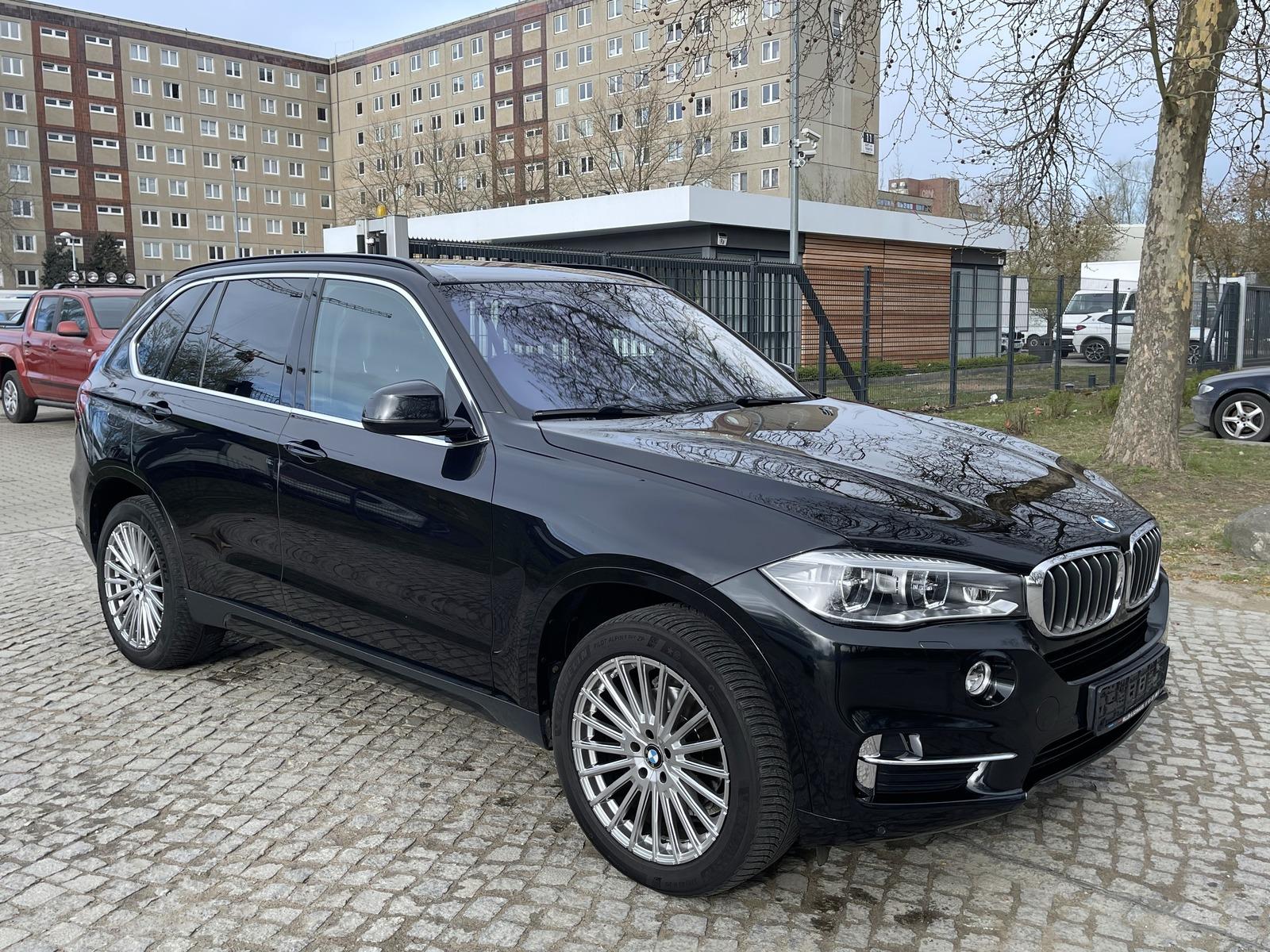 BMW X5 xDrive30d *Panorama*AHK*HUD*WEBASTO*