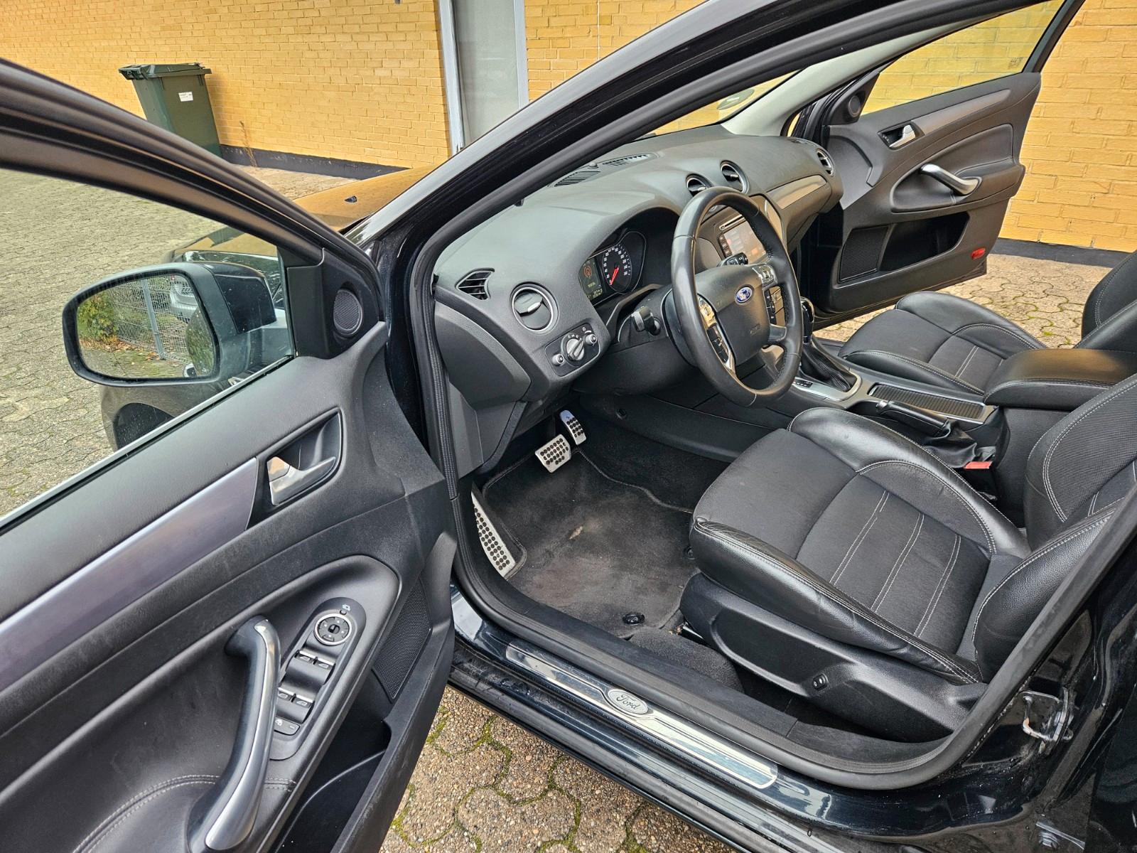 Ford Mondeo 2012 — photo 8