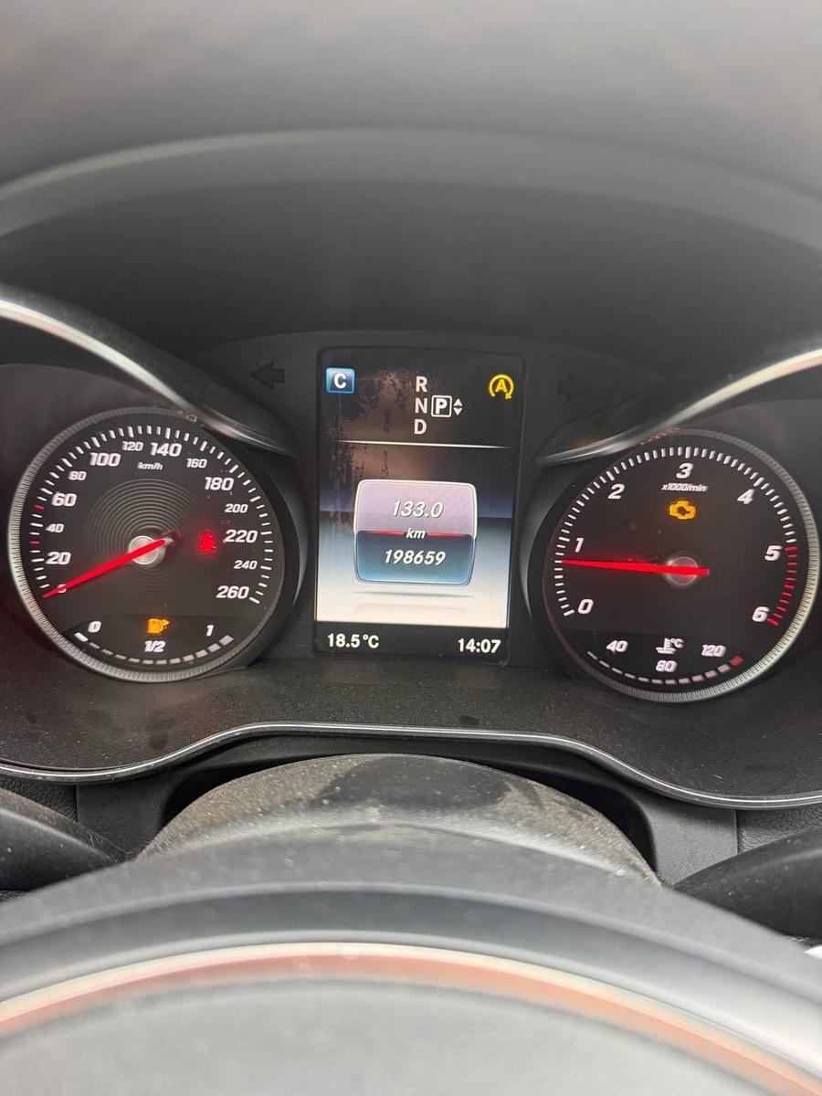 Mercedes-Benz C220 2015 — photo 11