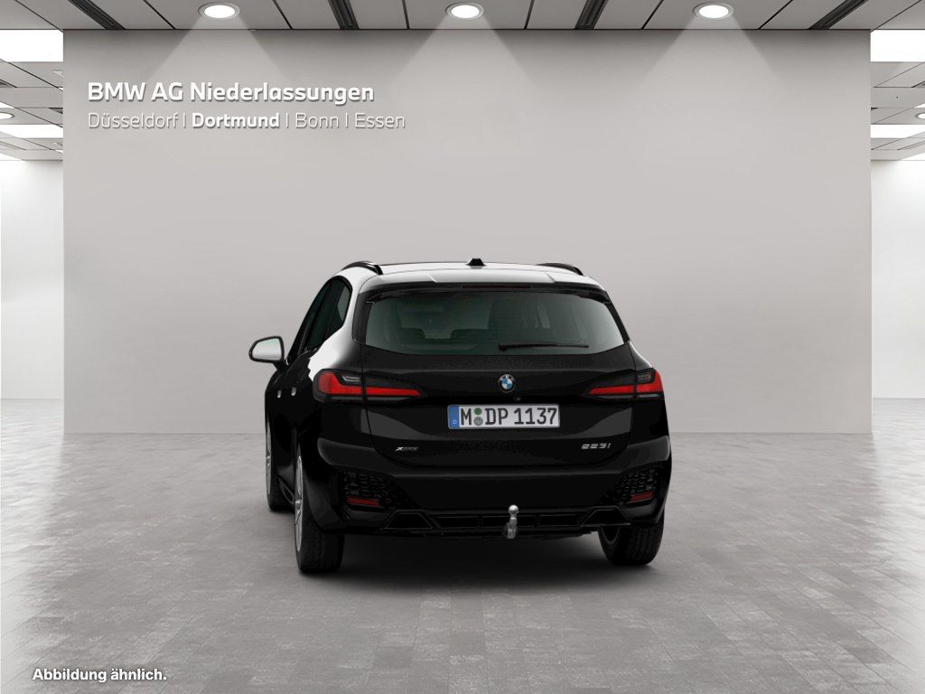 BMW 223 Active Tourer - Bild 10
