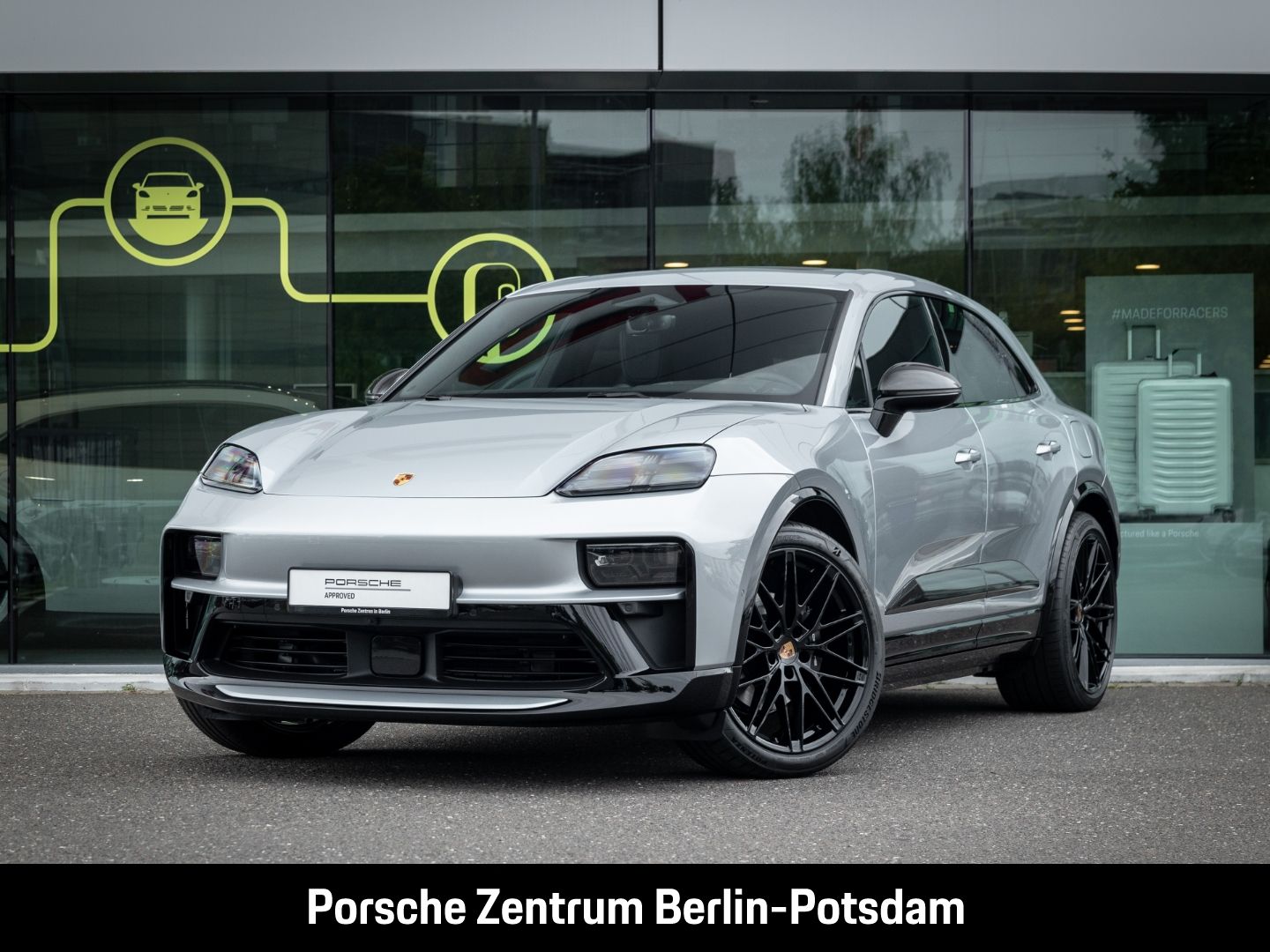 Porsche Macan 4