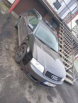 Audi A6 Quattro (Anzeige gut lesen) - Audi A6 aus 2001: Kombi