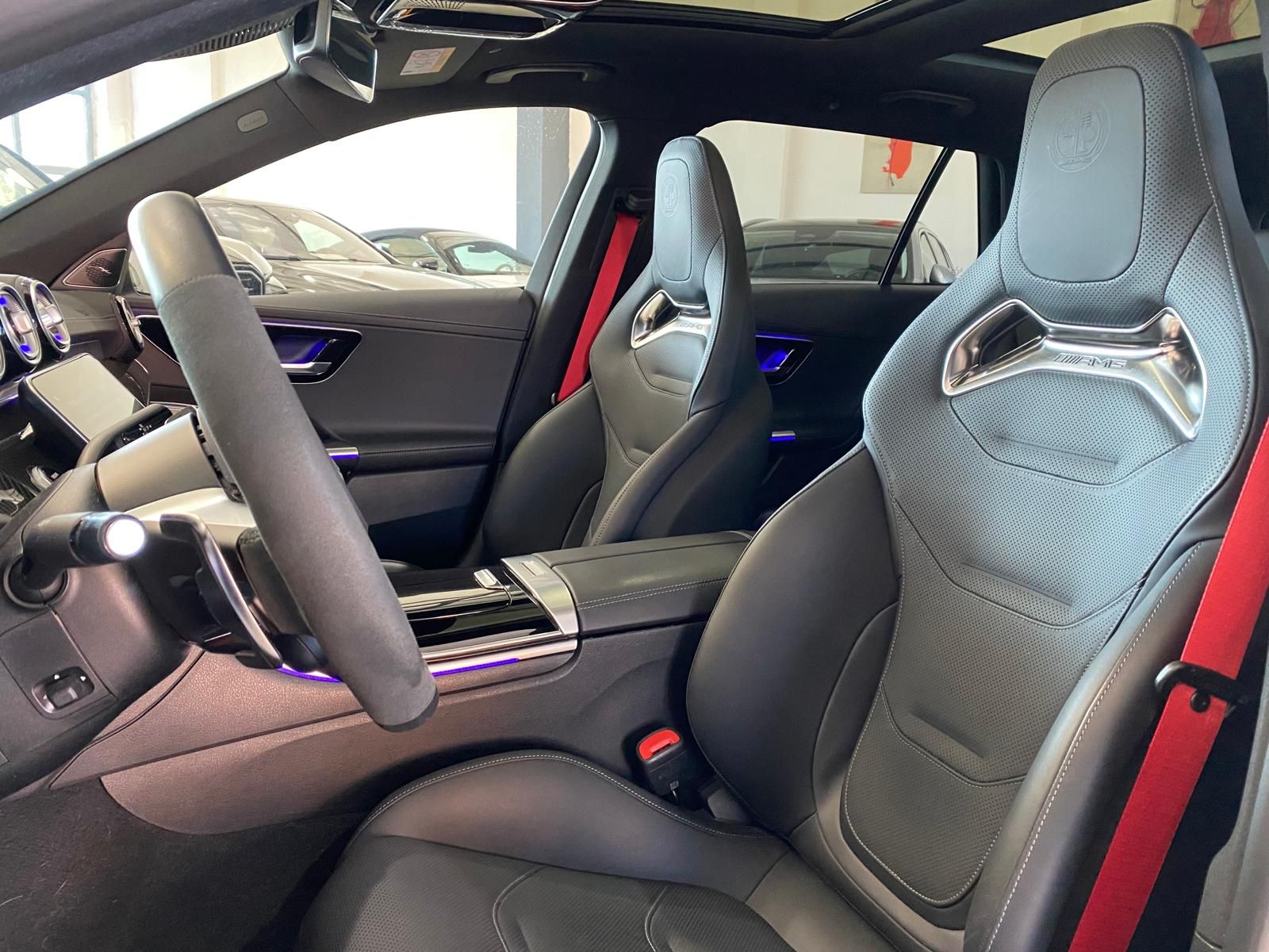 Fahrzeugabbildung Mercedes-Benz C 43 AMG 4M T Performance Sitz/Leder/Pano/118Eur