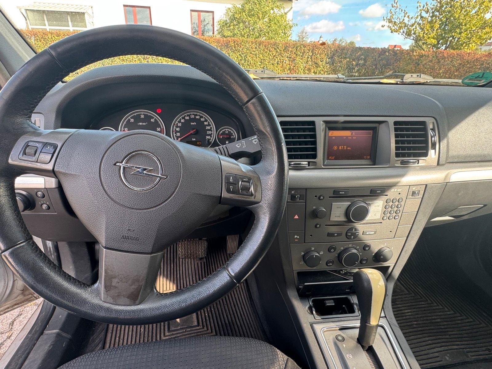 Opel Vectra 2005 — photo 6
