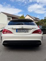 Mercedes-Benz CLA 45 AMG Shooting Brake CLA 45 AMG SPEEDSH... - weiße Mercedes-Benz CLA 45 AMG Shooting Brake