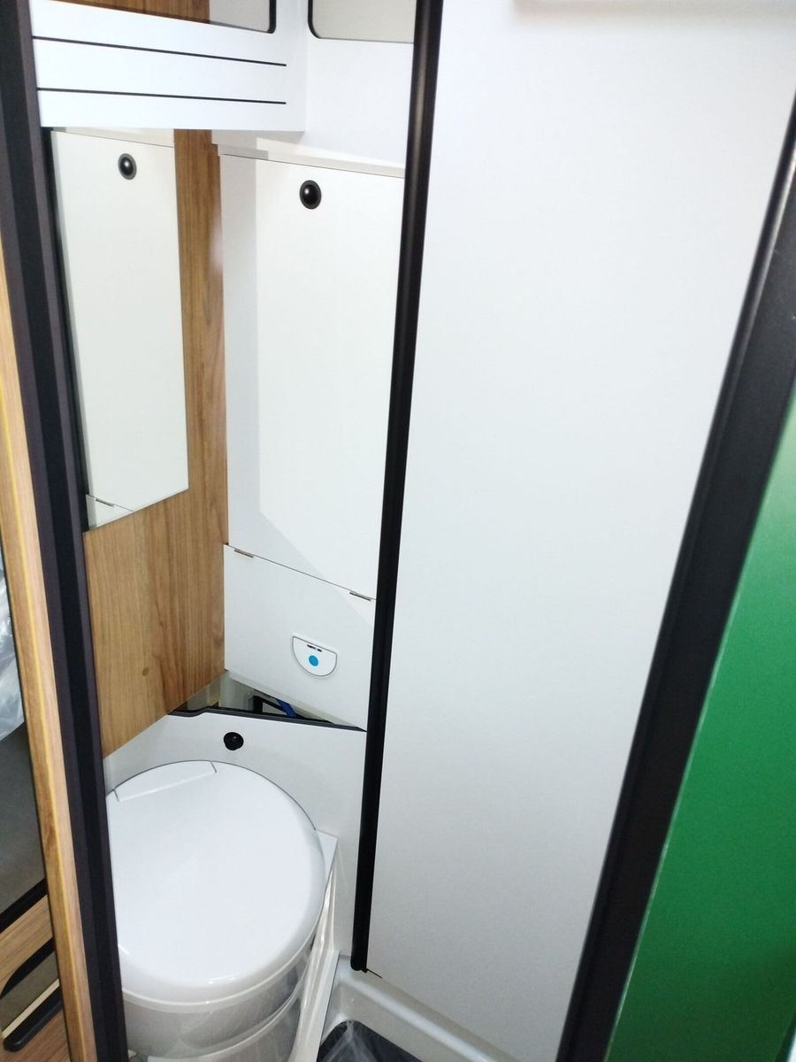 Fahrzeugabbildung Karmann Dexter DE 580 140 PS und Concept Paket