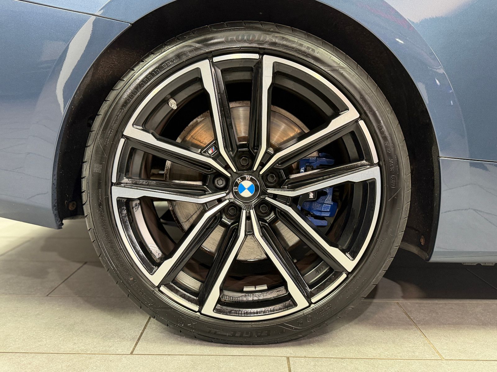 Fahrzeugabbildung BMW M440i xDrive Coupe|LASER|H&K|360°|M-Sitze|Gestik
