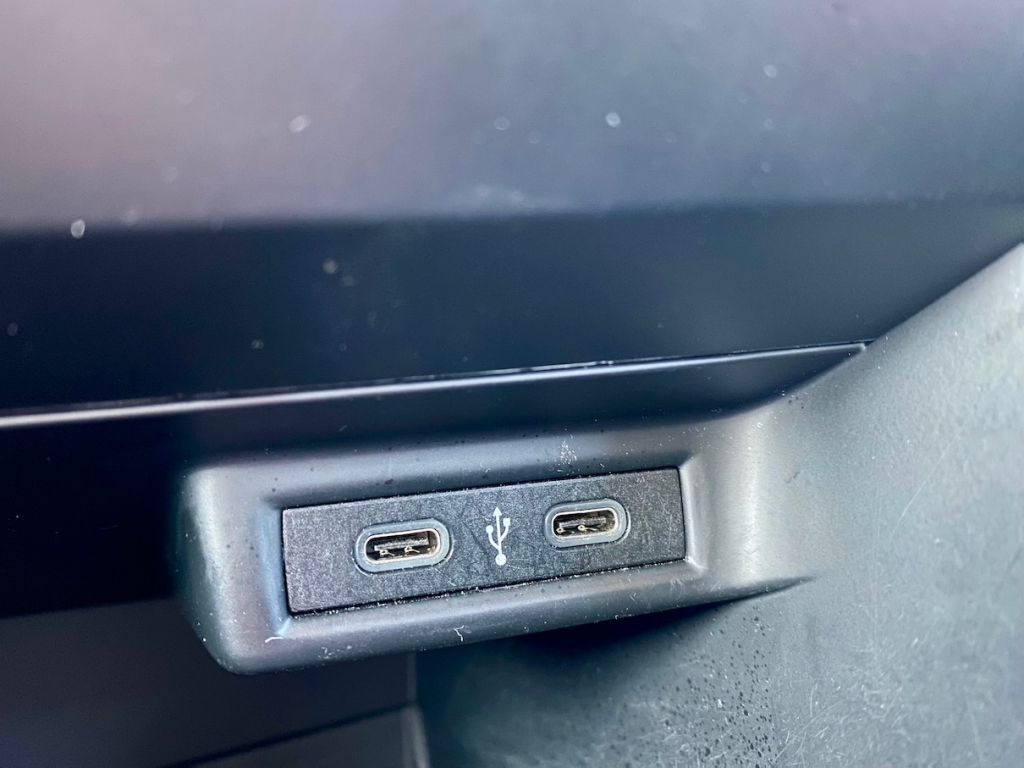 Fahrzeugabbildung Volkswagen T-Roc 1.0 TSI OPF AAC SHZ CARPLAY PDC ALU