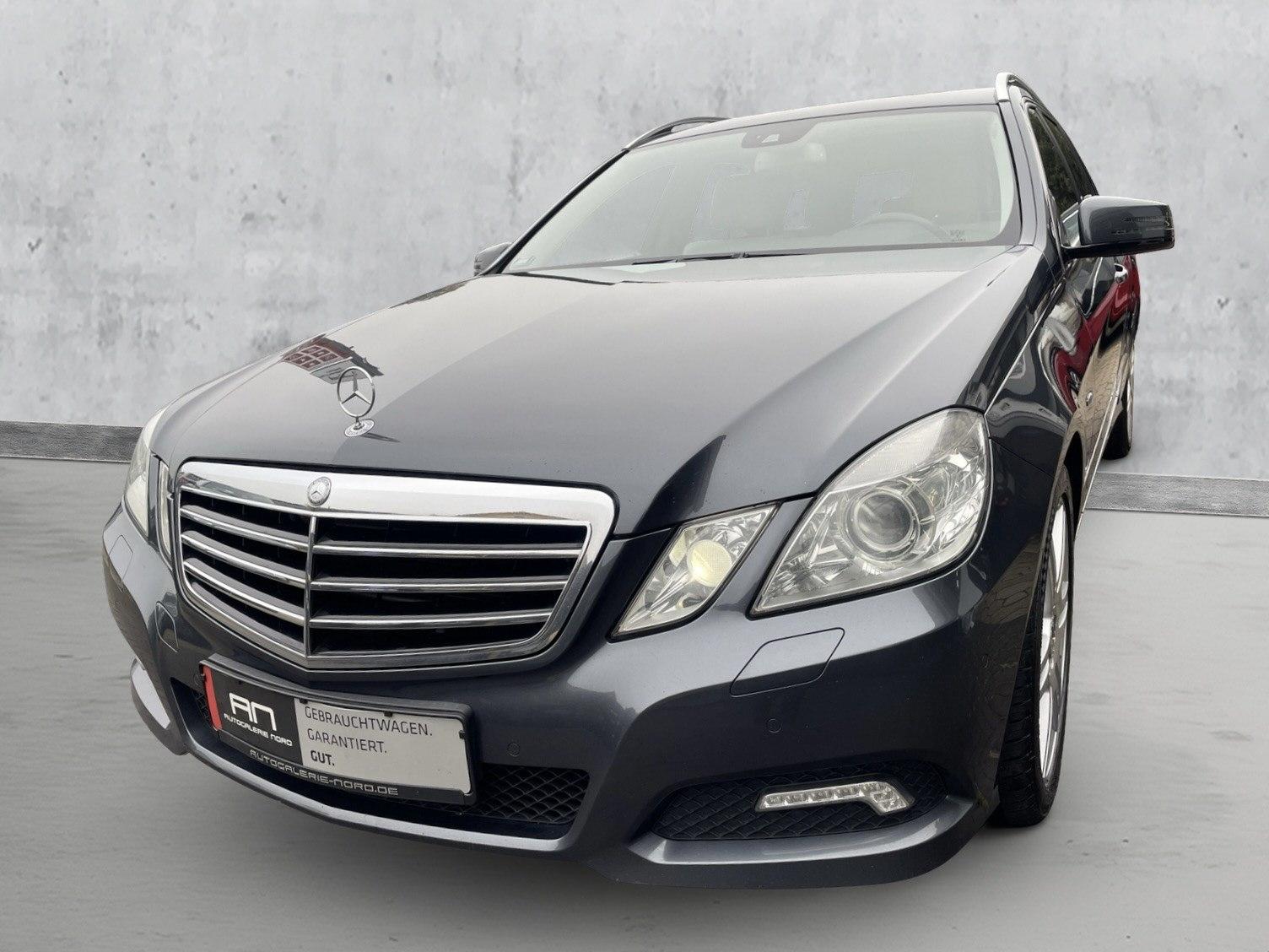 Mercedes-Benz E300 2010 — interior