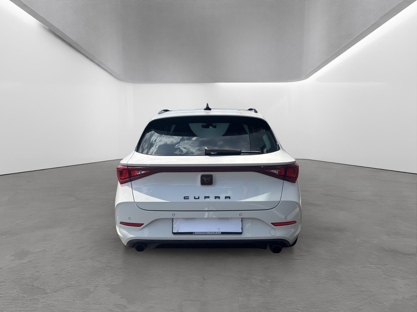 Cupra Leon SP 2.0 TSI DSG LED 18 GRA PDC KEYLESS VIRT.