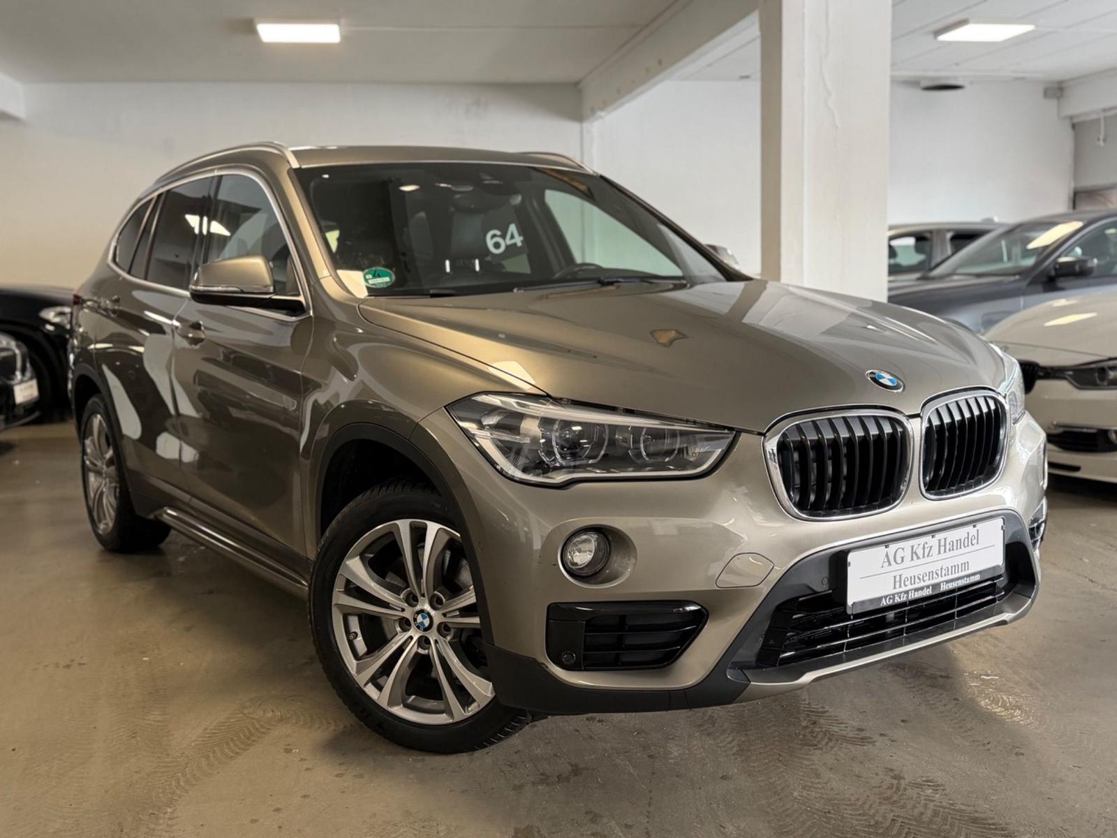 BMW X1 xDrive20i Sport HUD/CAM/PANO/H-KARDON/LEDER