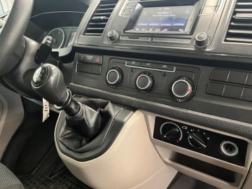 Volkswagen T6 Transporter - 12