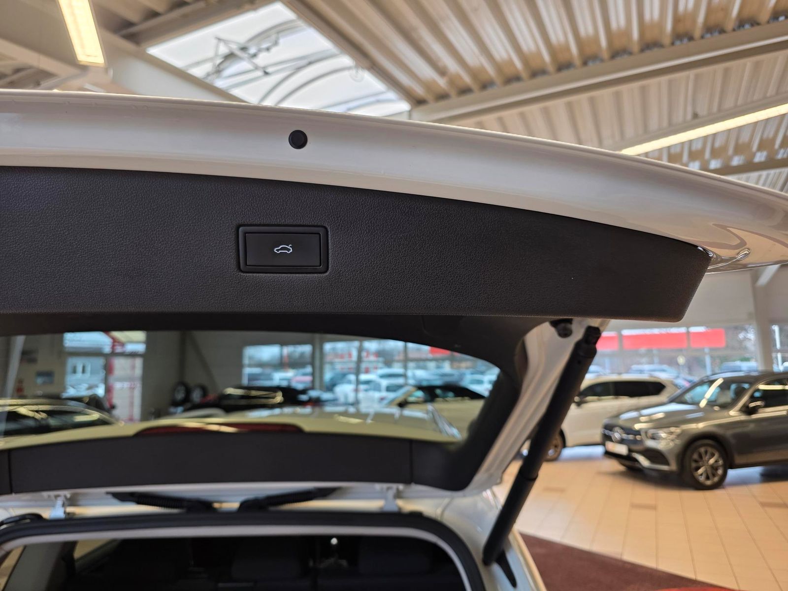 Fahrzeugabbildung Volkswagen Tiguan Allspace 1.5 TSI DSG Highline/Keyless/Ahk