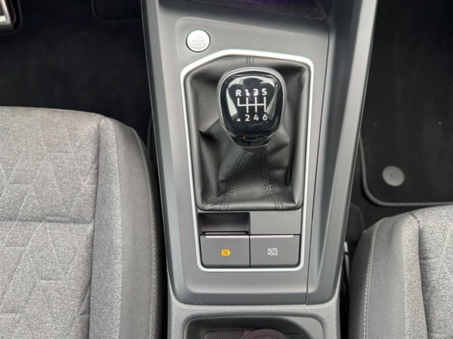 Golf VIII 1.5 TSI "MOVE" *LED*KAMERA*GJR*