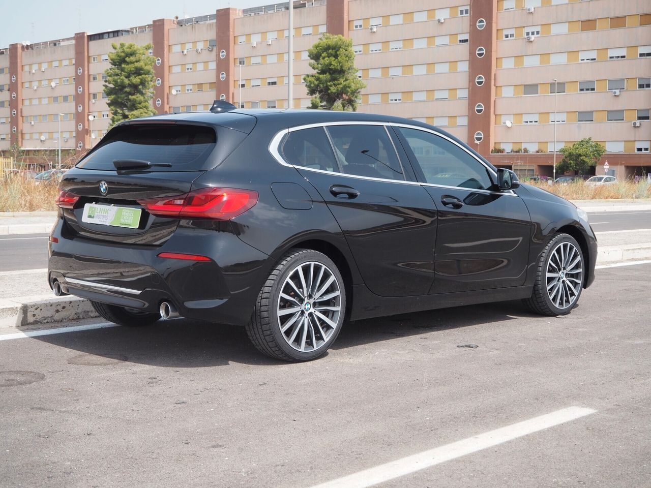 BMW Bmw 118d 5p. Luxury autom imagem 2