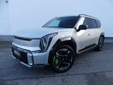 Kia EV9 AWD 99.8 KWh GT / 7-Sitze / Glasdach - silberne Kia EV9