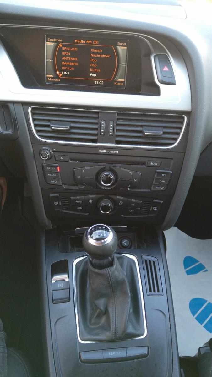 Audi A4 2009 — photo 14