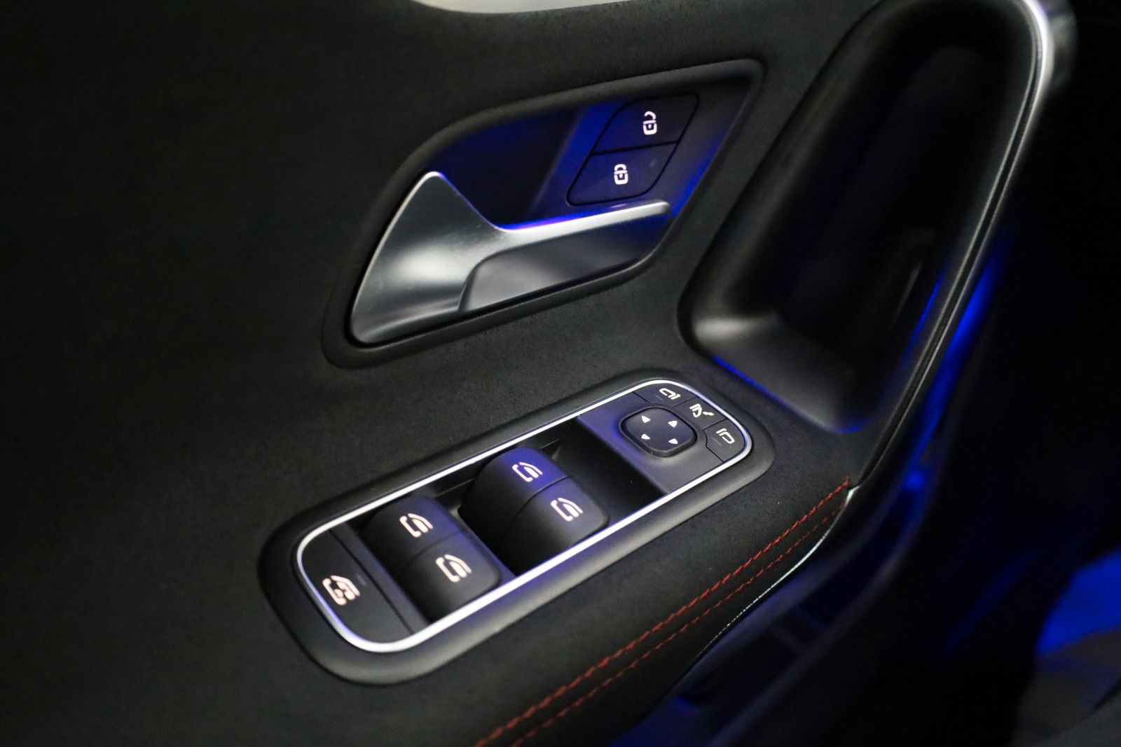 Fahrzeugabbildung Mercedes-Benz CLA 250 e Coupe AMG line,Navi,LED,SH,Kamera