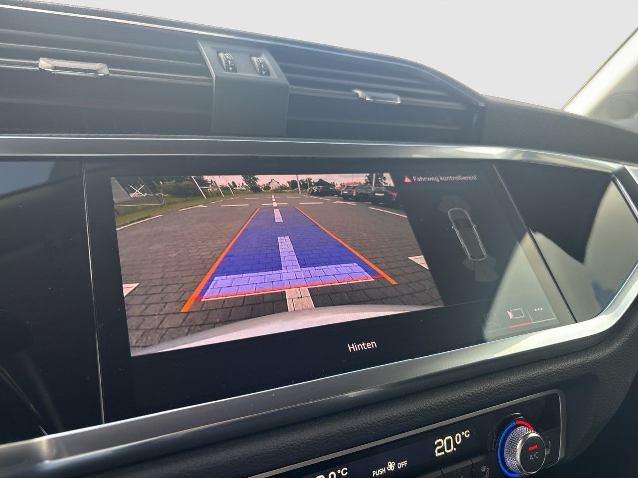 Audi Q3 45 TFSI e S tronic LED Navi RKamera APS SHZ foto 18