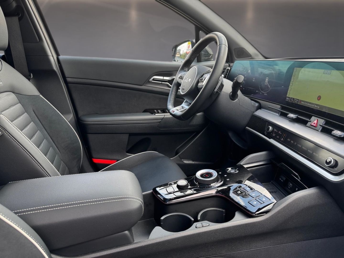 Fahrzeugabbildung Kia Sportage (NQ5) GT-Line Plug-in Hybrid 4WD Panora