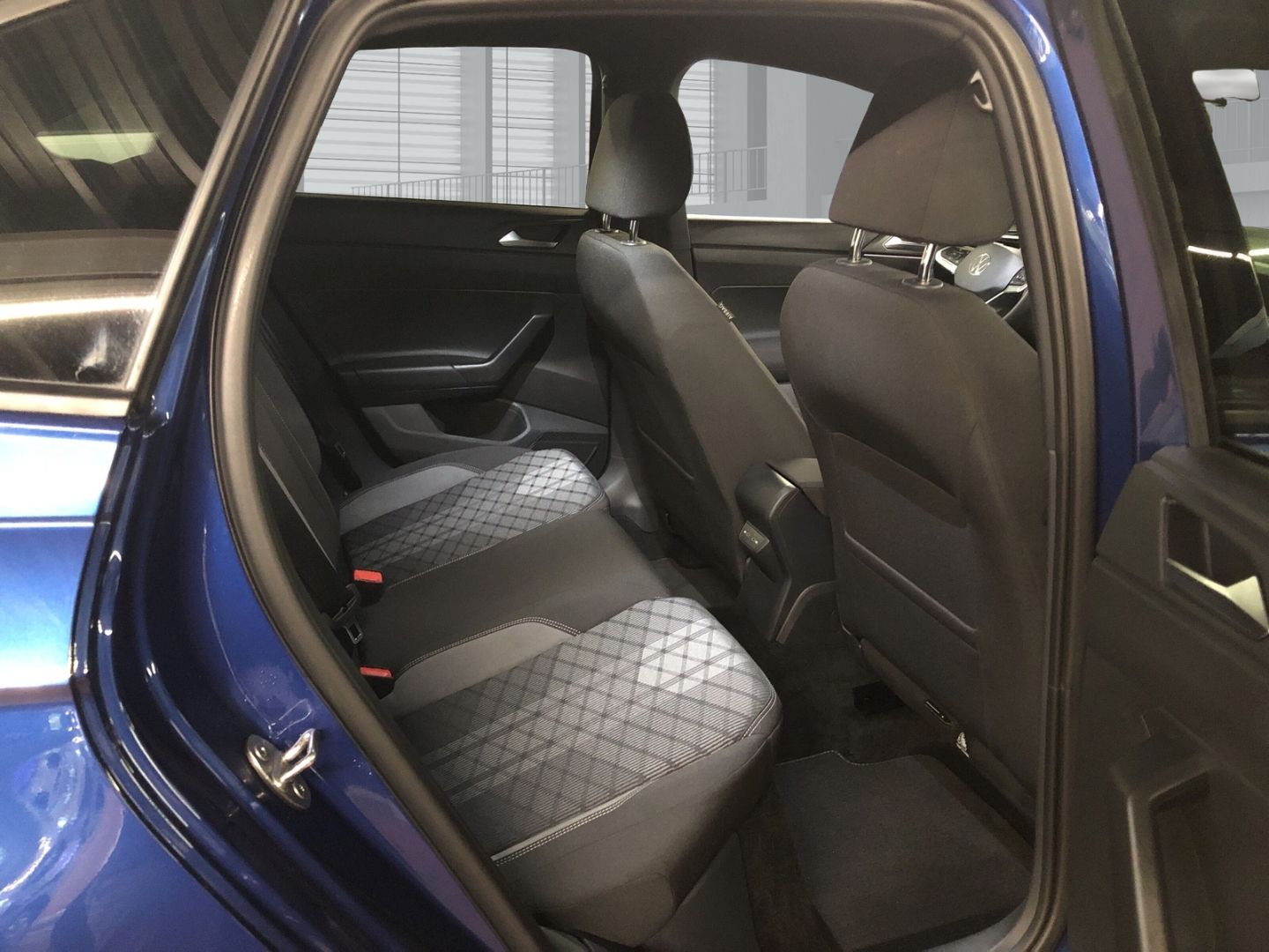 Fahrzeugabbildung Volkswagen Taigo Energy Energy 1.0 TSI AHK-abnehmbar Navi D