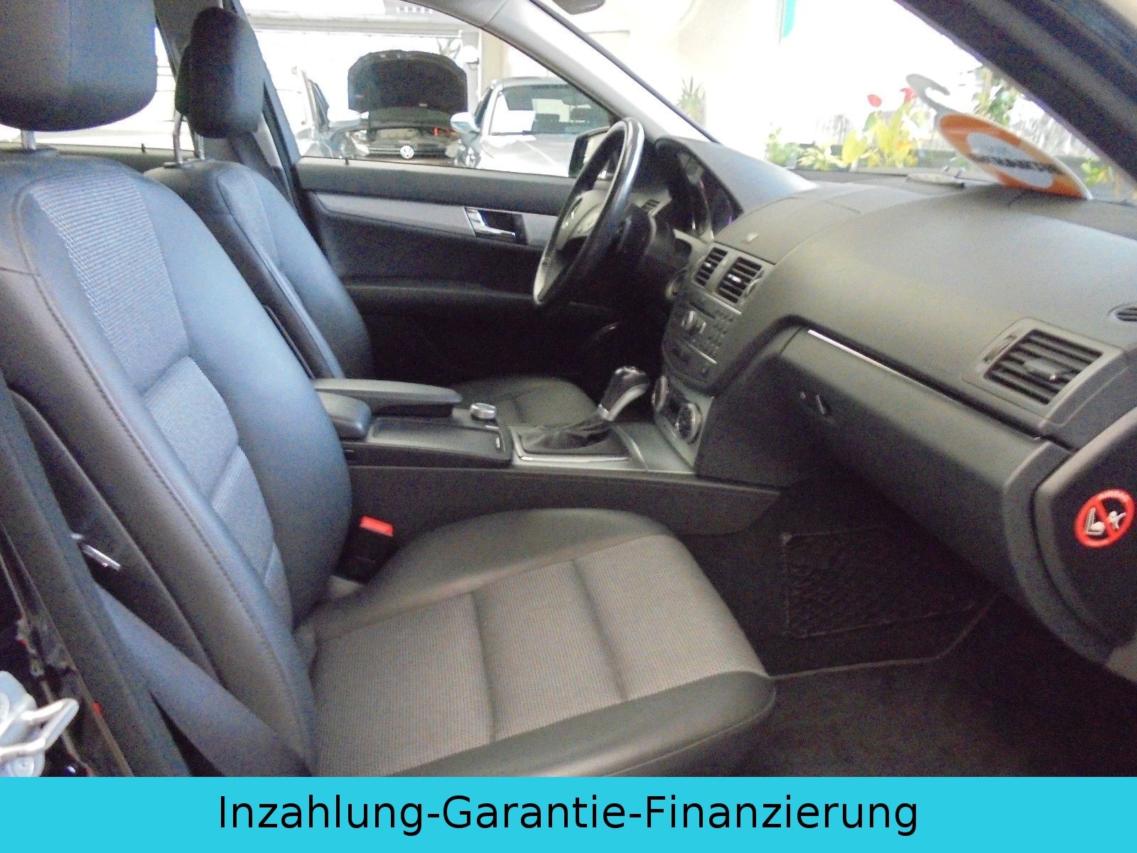 Fahrzeugabbildung Mercedes-Benz C 300 Avangarde/Automatik/Navi/Xenon/Service neu