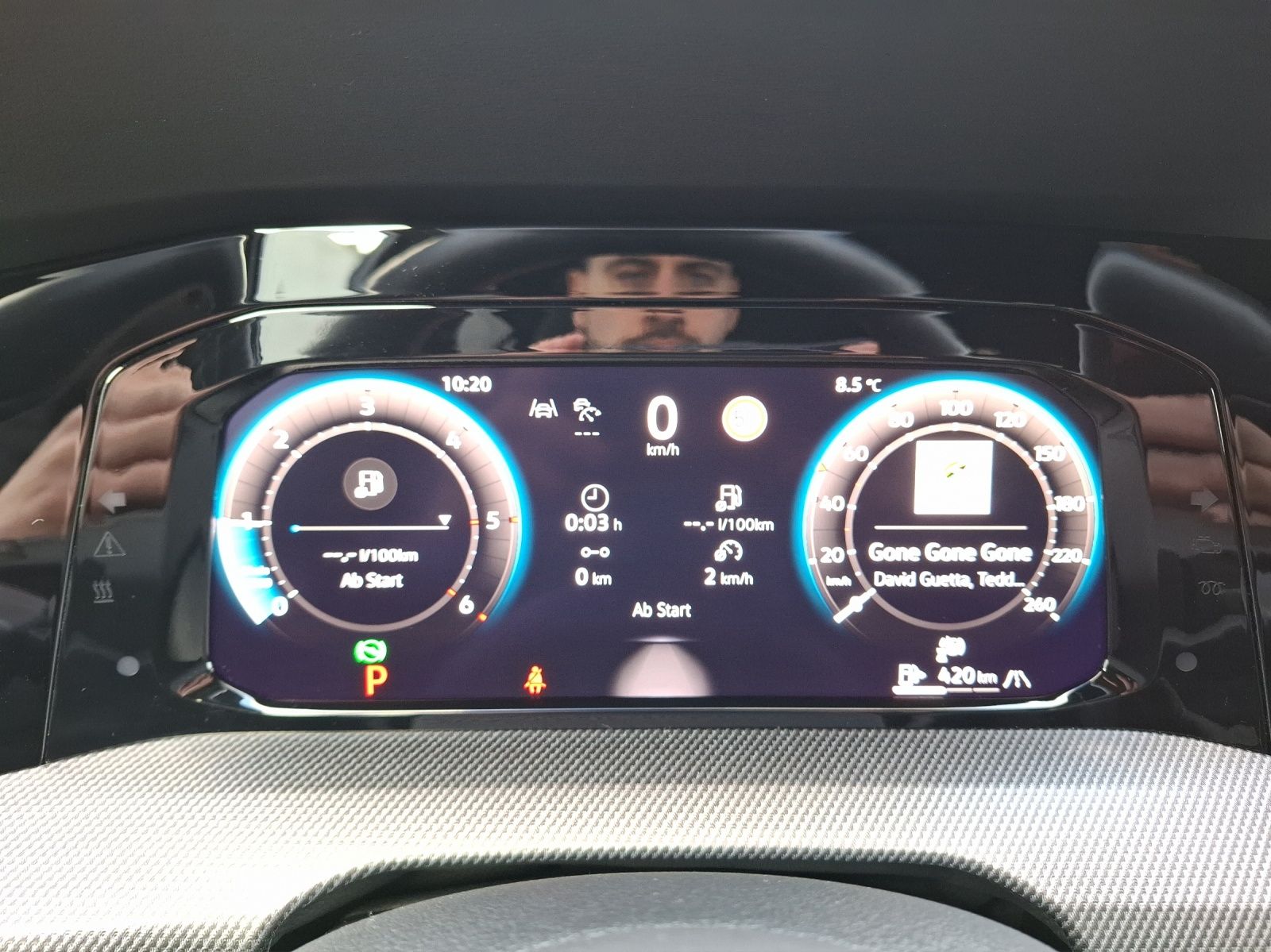 Fahrzeugabbildung Volkswagen Golf VIII Variant TDI R-Line DSG Standhzg LED-pl