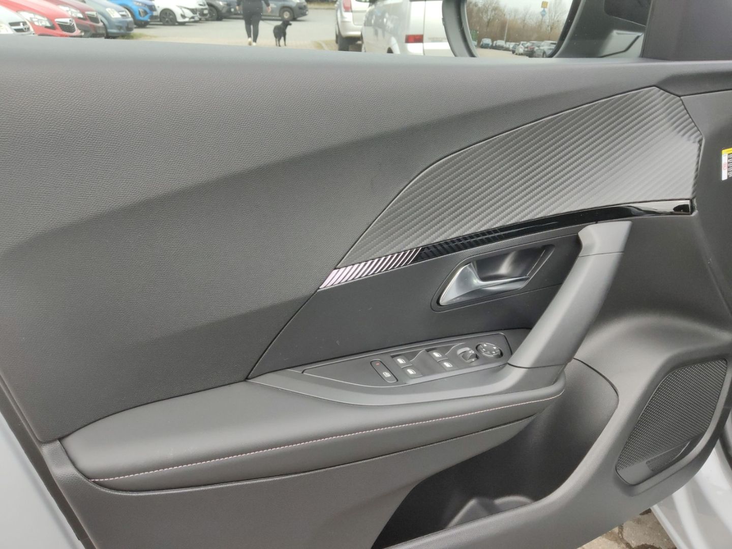 Peugeot 2008 - Bild 13