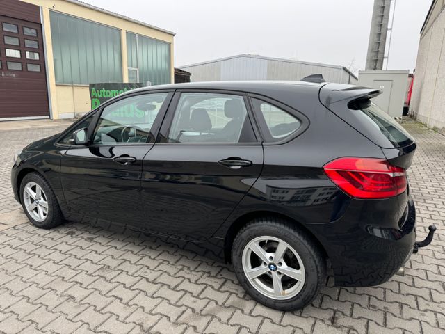 BMW 218i Active Tourer°AHK°PDC°SITZHEIZUNG°