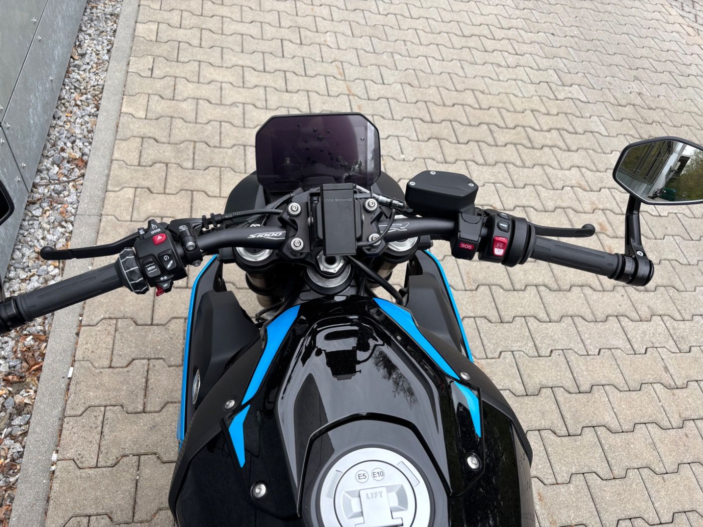 Fahrzeugabbildung BMW S 1000 R Style Sport 2 Pakete Akrapovic