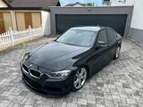 BMW F30 335i M-Paket, Head up, AP-Gewindef... - BMW 335 Unfallwagen