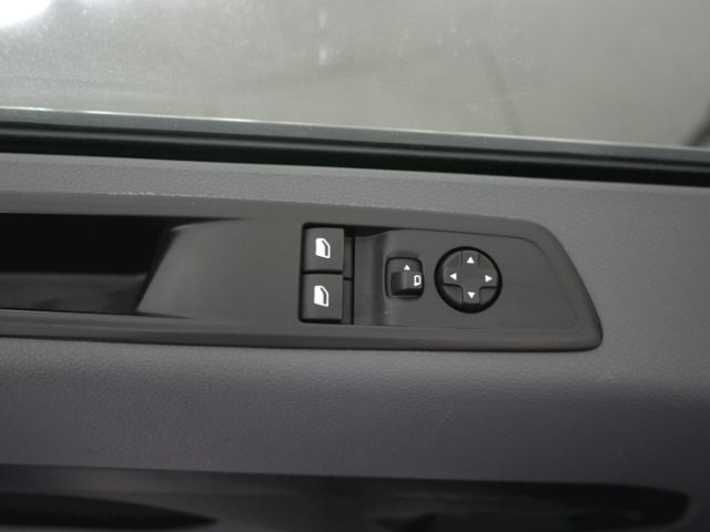Vivaro C KOMBI M CDTI 9-SITZER+NAVI+SCHIEBETÜR R