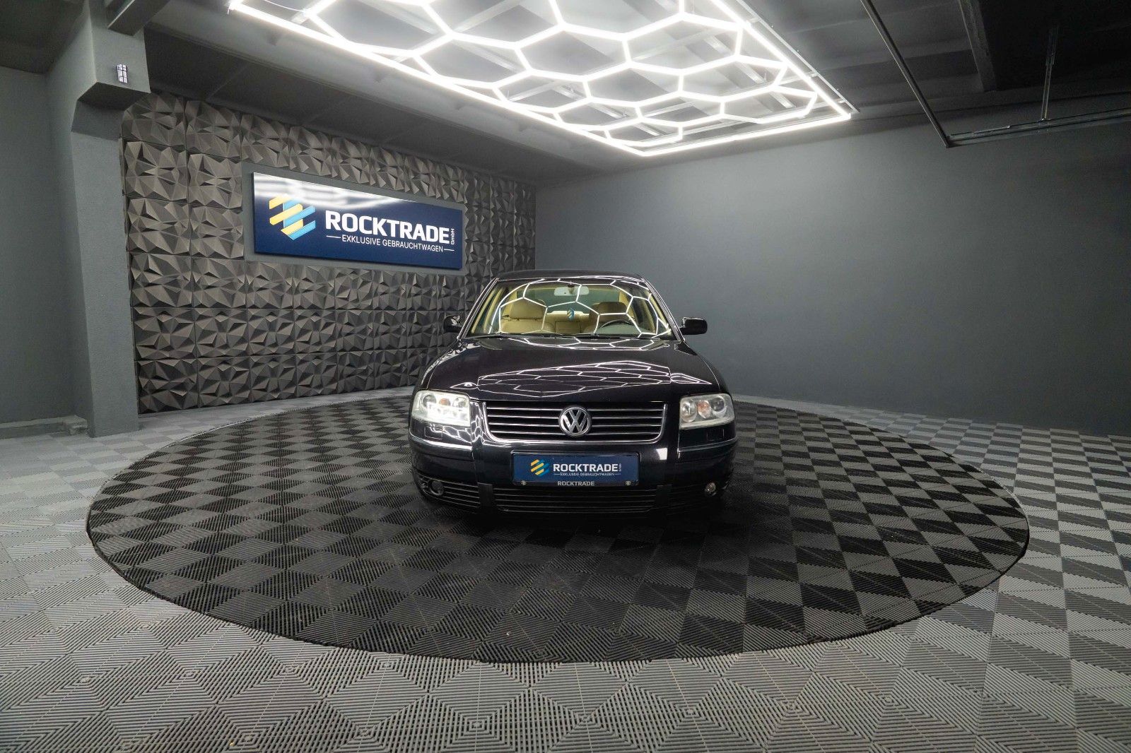 Fahrzeugabbildung Volkswagen Passat 2.0 Highline | Alcantara | Xenon | MP3