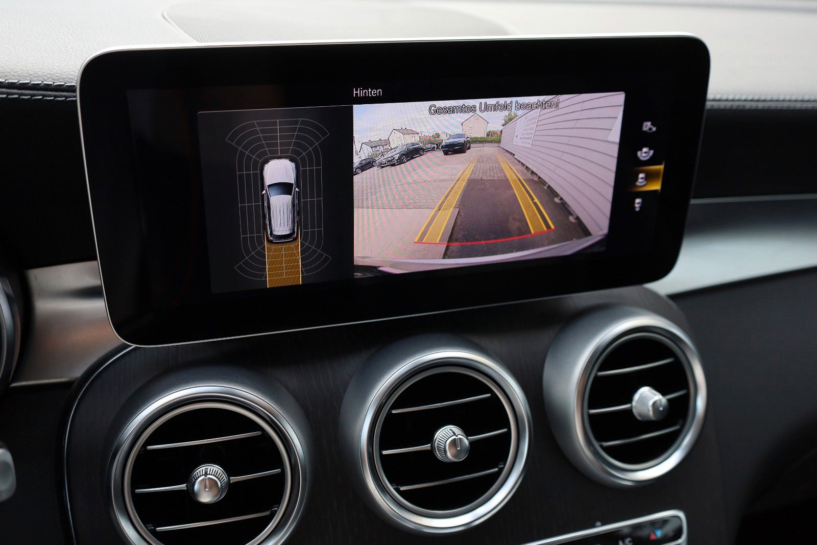 Fahrzeugabbildung Mercedes-Benz GLC 300 de 4Matic,Leder,Navi,LED,SH,Kamera,AHK