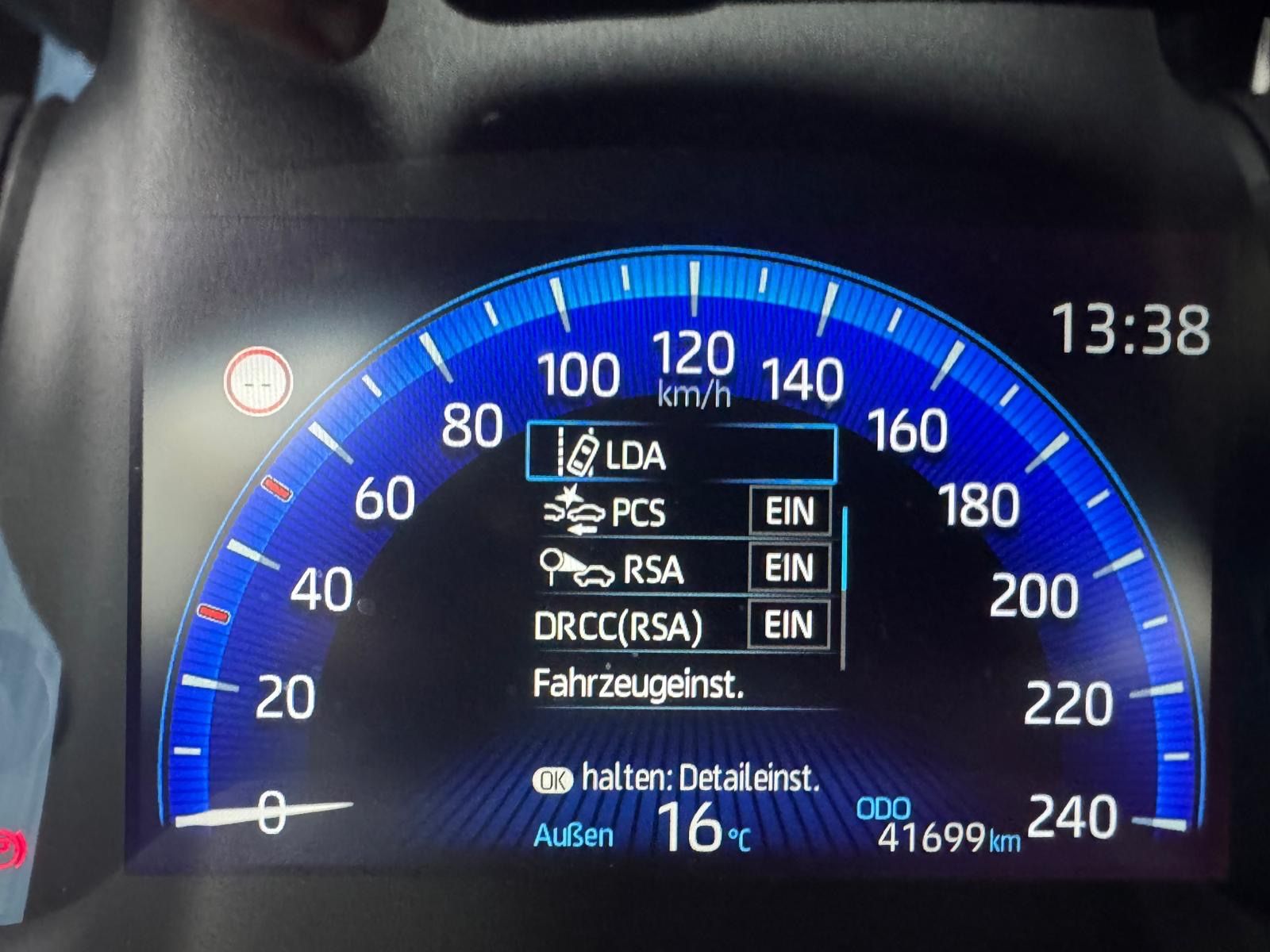Fahrzeugabbildung Toyota Corolla Touring Sports Team D